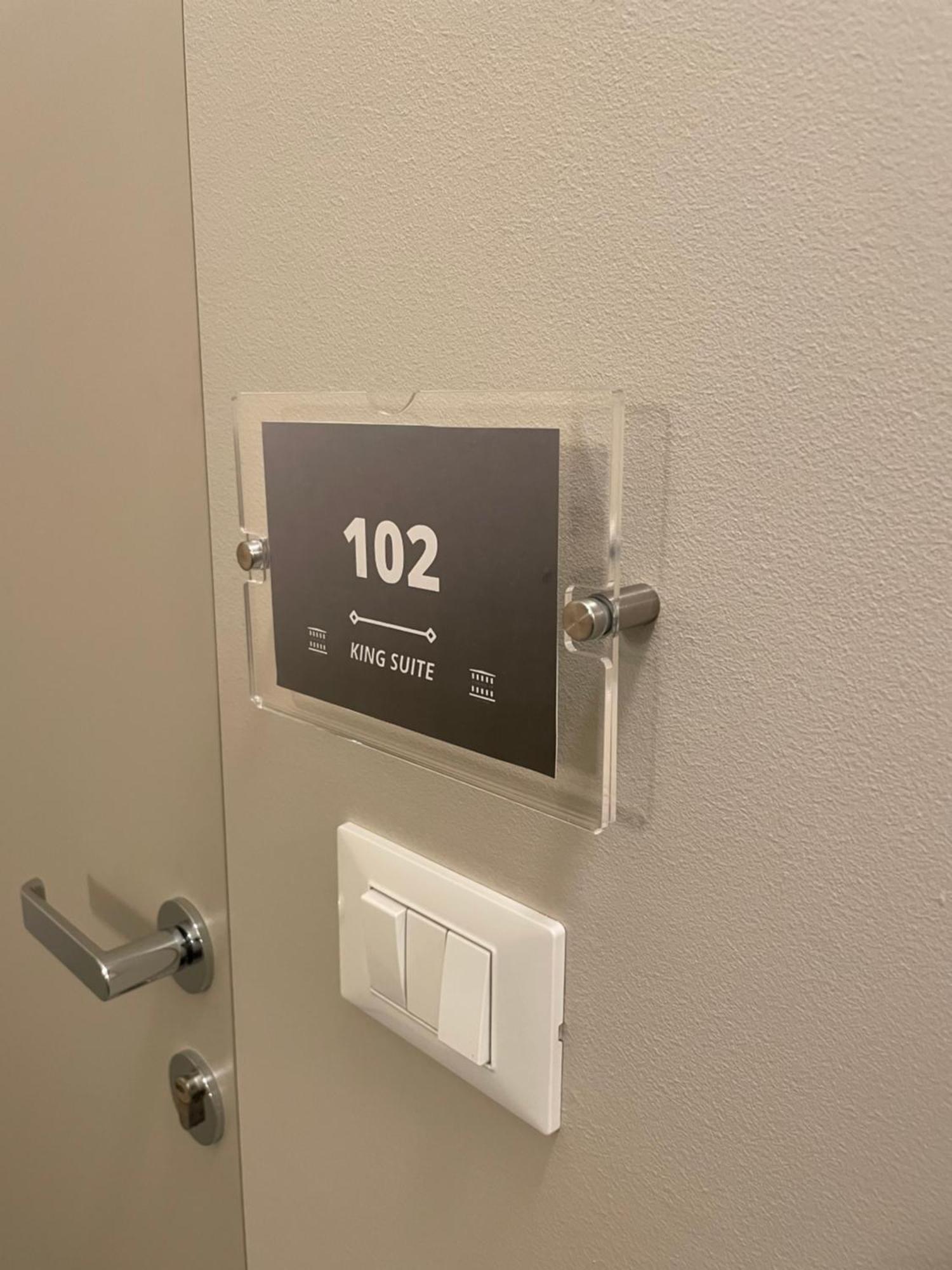 Torino48 Guesthouse ミラノ エクステリア 写真