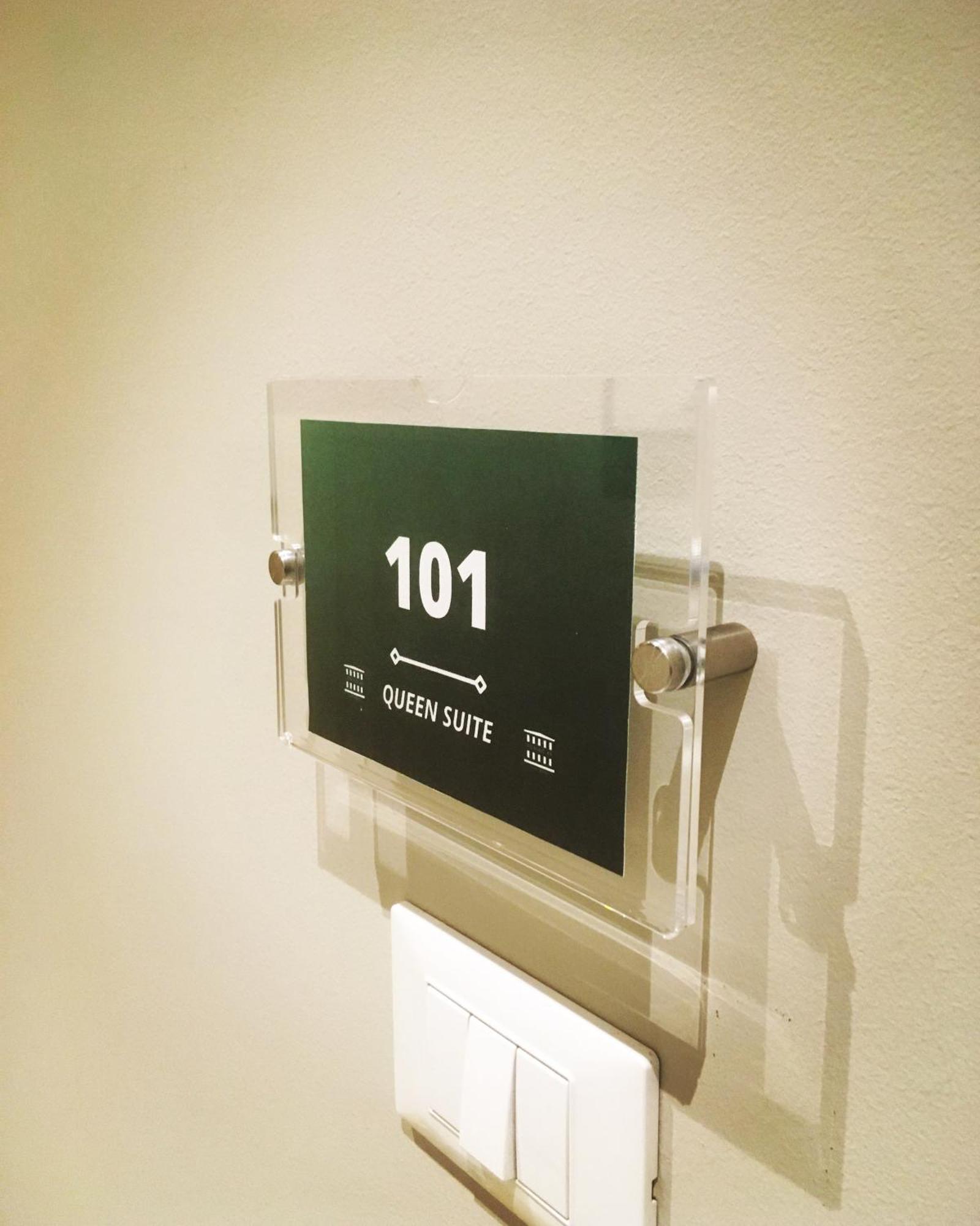 Torino48 Guesthouse ミラノ エクステリア 写真