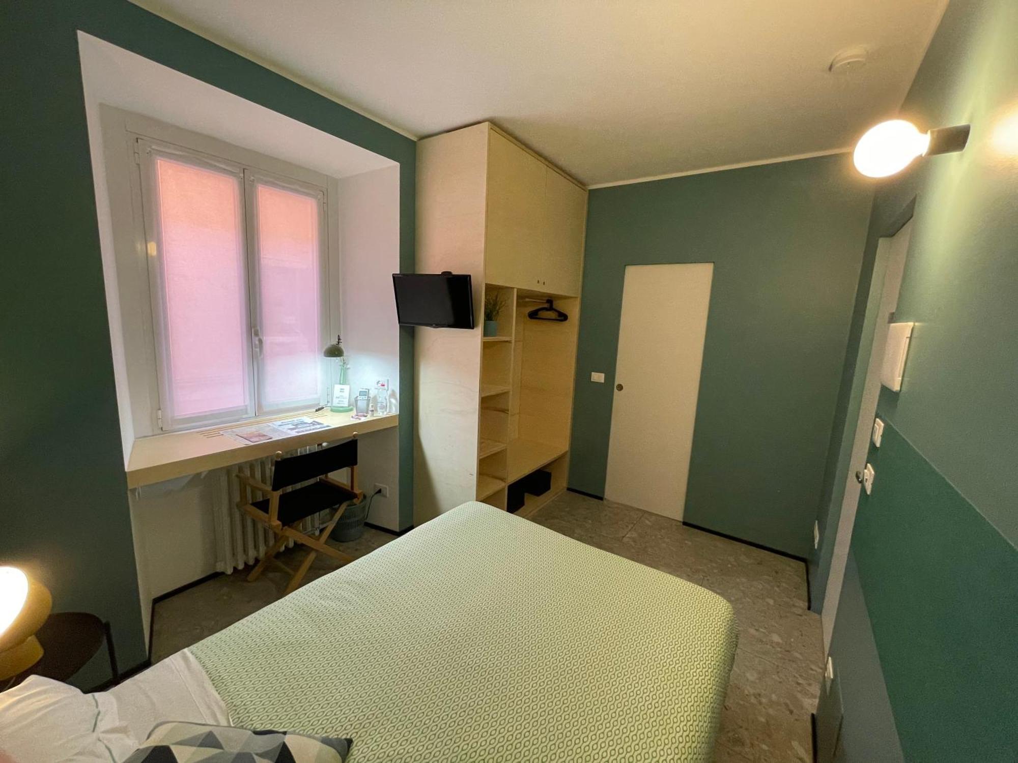 Torino48 Guesthouse ミラノ エクステリア 写真