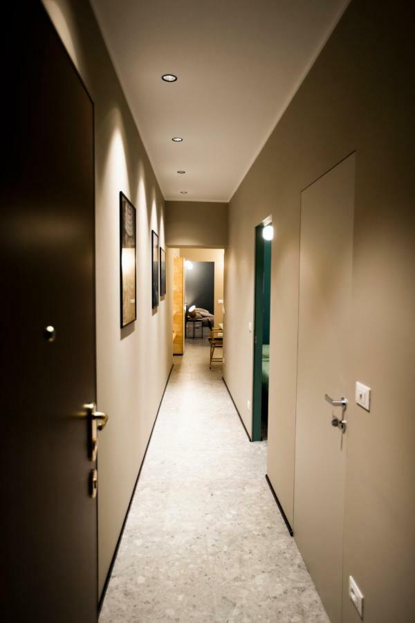 Torino48 Guesthouse ミラノ エクステリア 写真
